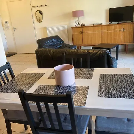 T3 63 M2 Rez-de-chaussee, Schweitzer 2 Garage Et Jardin *